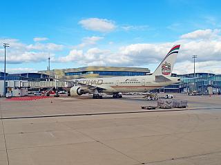 Etihad airways что за авиакомпания. Смотреть фото Etihad airways что за авиакомпания. Смотреть картинку Etihad airways что за авиакомпания. Картинка про Etihad airways что за авиакомпания. Фото Etihad airways что за авиакомпания