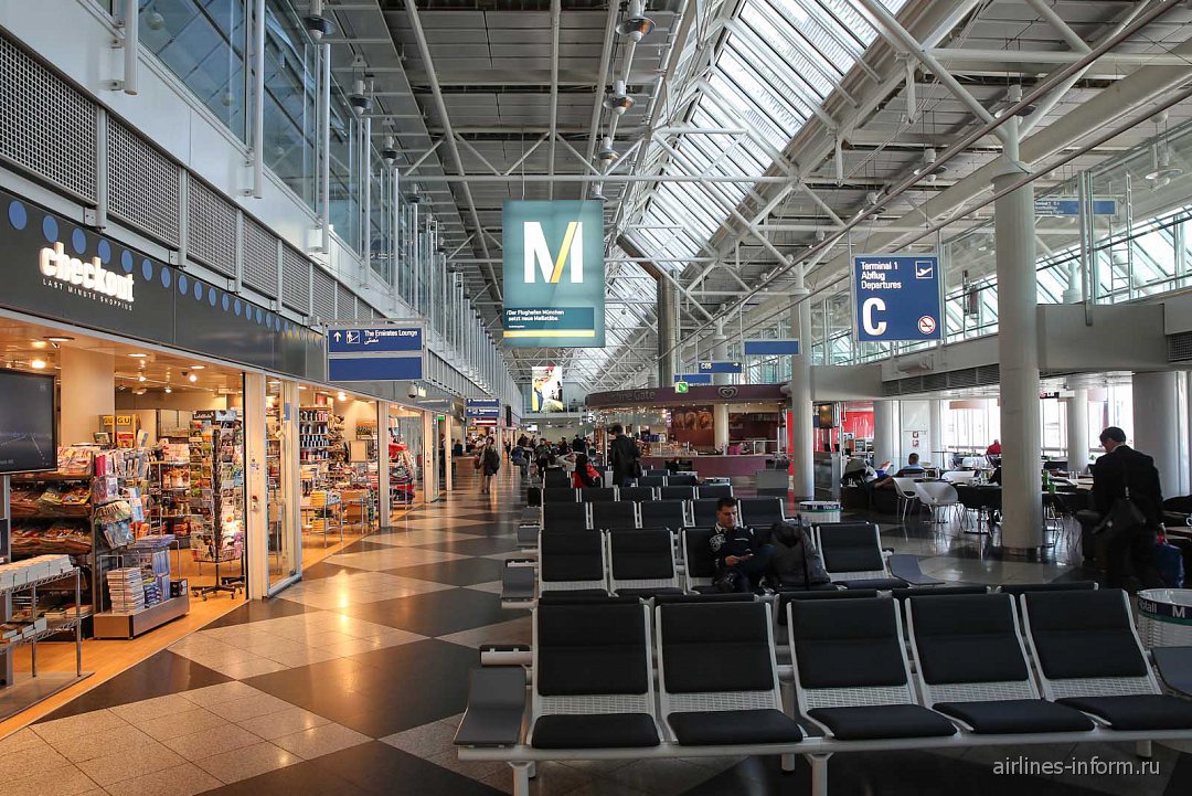Аэропорт мюнхена прилет. Аэропорт Мюнхен терминал 1. Аэропорт Мюнхена внутри. Аэропорт Мюнхена фото. Аэропорт Мюнхена 2015.
