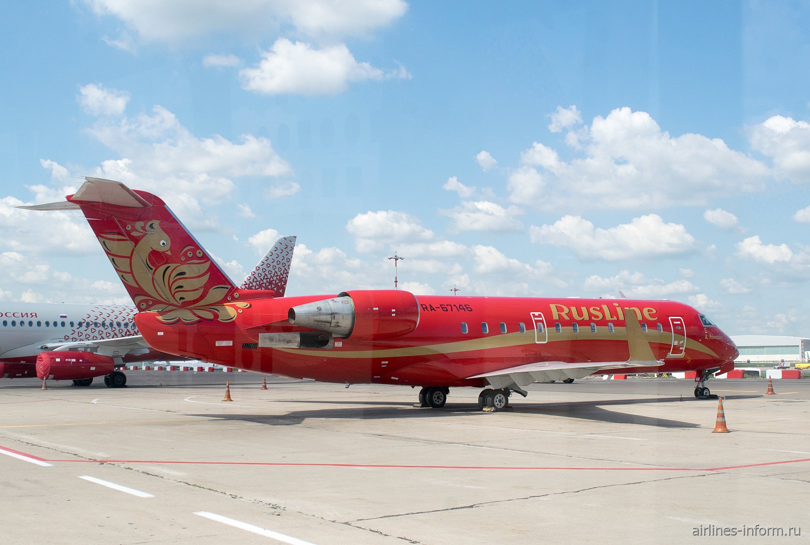 Bombardier CRJ100 ������������ ������� � ��������� �������