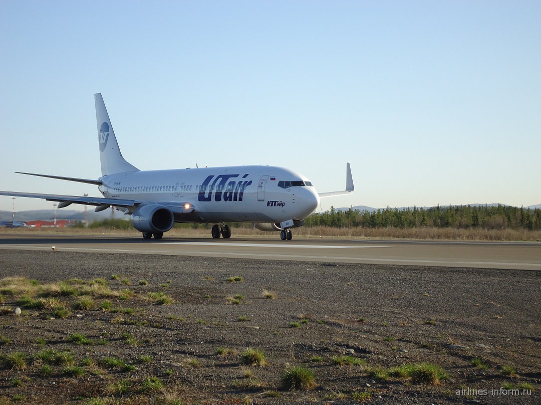 Фото боинг 737 ютэйр