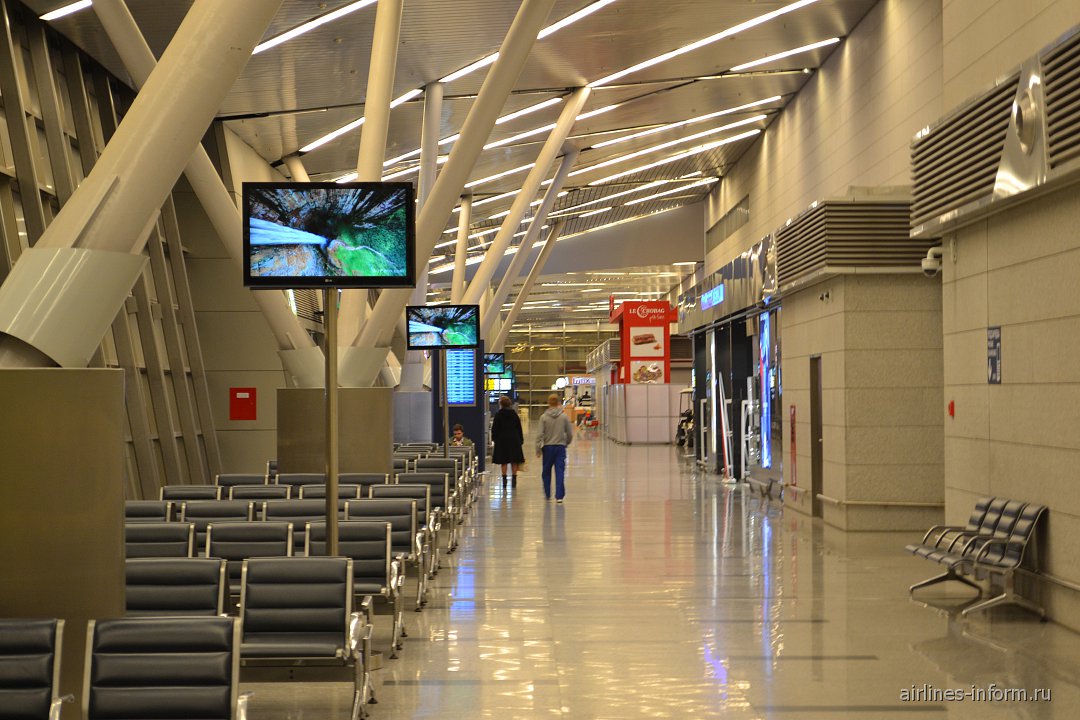 Flight terminal. Внуково зал ожидания. Аэропорт Внуково зона ожидания. Аэропорт Внуково залы ожидания. Внуковский аэропорт зал ожидания.