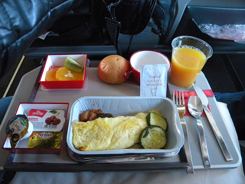 эмирейтс эконом класс еда. кормят ли в азимуте. Utair airlines питание. бортовое питание уральские авиалинии 2022. Air arabia питание.