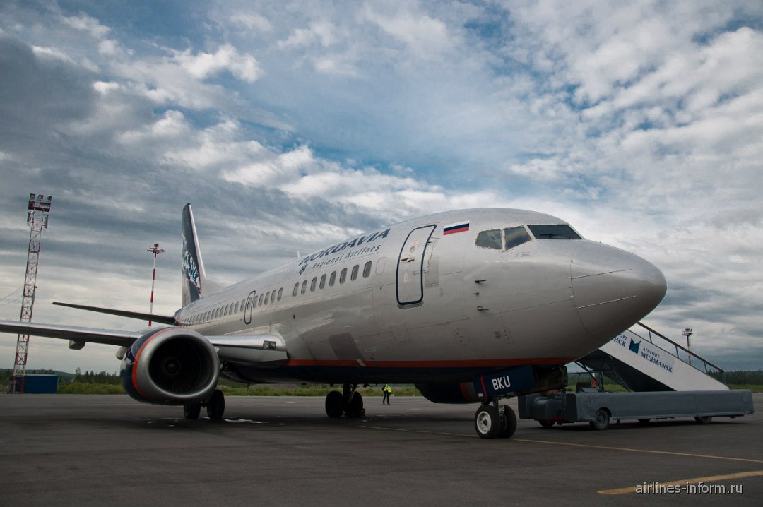 Мурманск авиакомпании. Boeing 737-500. Боинг 737 500. Самолёт Боинг 737-500 Нордавиа. Boeing 737-500 Аэрофлот Норд.