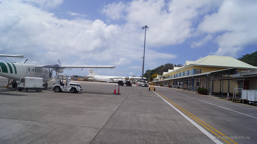 Аэропорт маэ