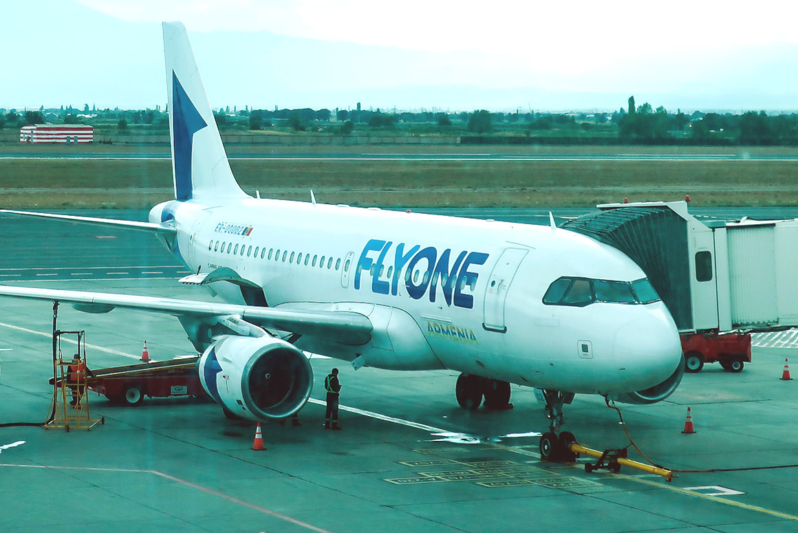 ������-���� � ��������� ����������� FlyOne Armenia
