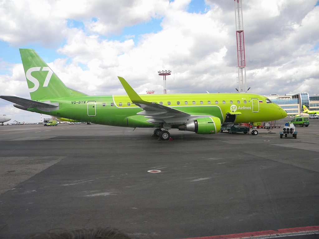 Самолет embraer 170 s7 фото