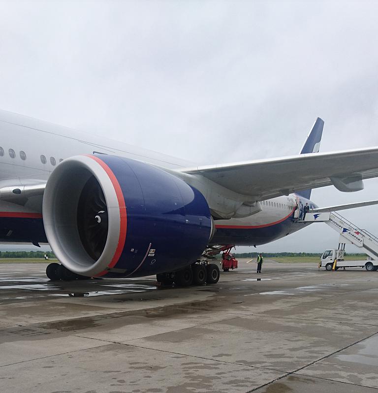  Полет Южно-Сахалинск - Москва Бизнес класс Boeing 777-3M0ER