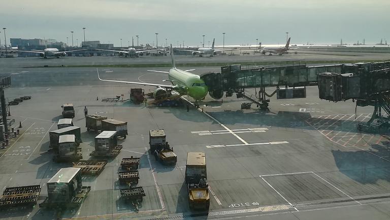 Весенние каникулы. Часть 3. Гонконг (Hong Kong International Airport, HKG)  - Иркутск (IKT) с S7 Airlines на А-320neo (бизнес класс)