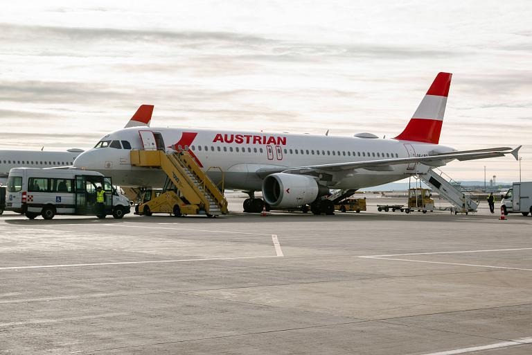 Фотообзор авиакомпании Австрийские авиалинии (Austrian Airlines)