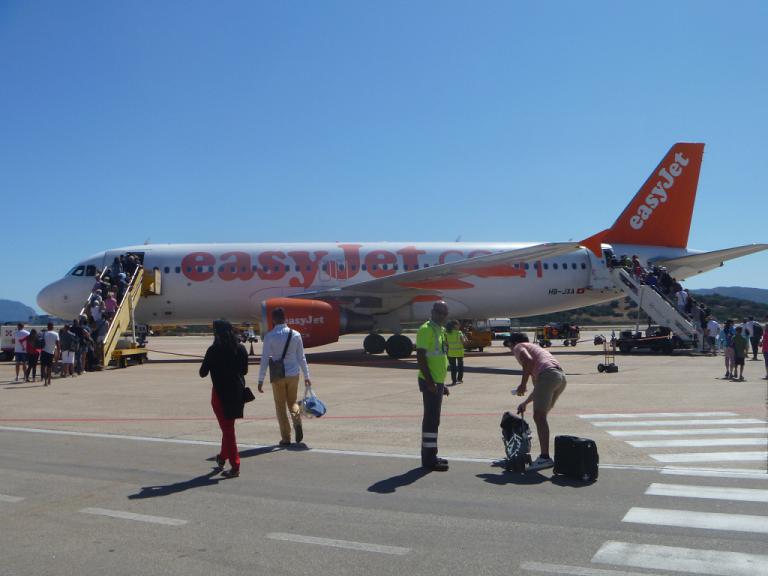 Фотообзор аэропорта Альгеро Фертилия