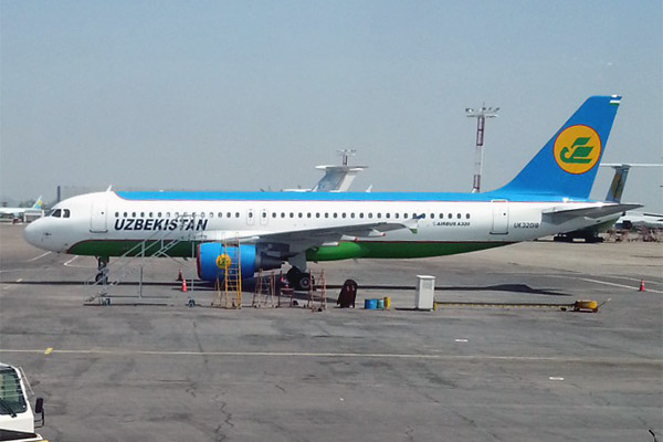 Полет из Алматы в Ташкент Узбекскими авиалиниями (бизнес-класс)