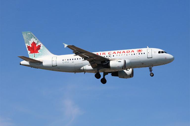 Споттинг в Торонто - канадская авиация