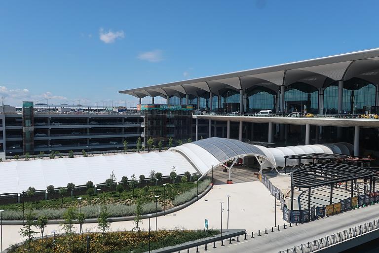 New Istanbul Airport. Detailed description and impressions.