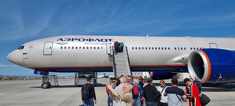 Белорусский вояж. Южно-Сахалинск (UUS) - Москва (SVO) Boeing 777-300(ER) RA-73136 А.Куприн а/к Аэрофлот (эконом) + бонус.
