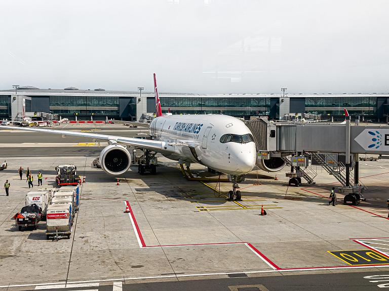 ���� � ������� TK1884 � ������-������ A350-900 Turkish Airlines