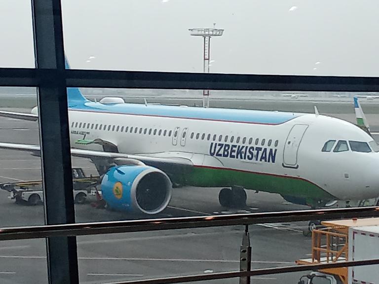 �������-������� Uzbekistan Airways �-767