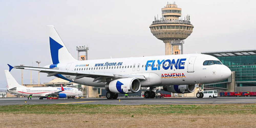 Airbus A320 авиакомпании FlyOne Armenia