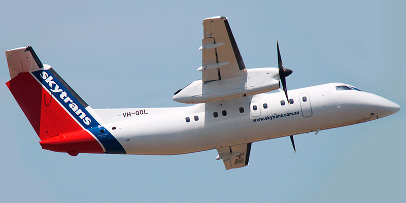 Самолет Bombardier Dash 8-200 авиакомпании Skytrans
