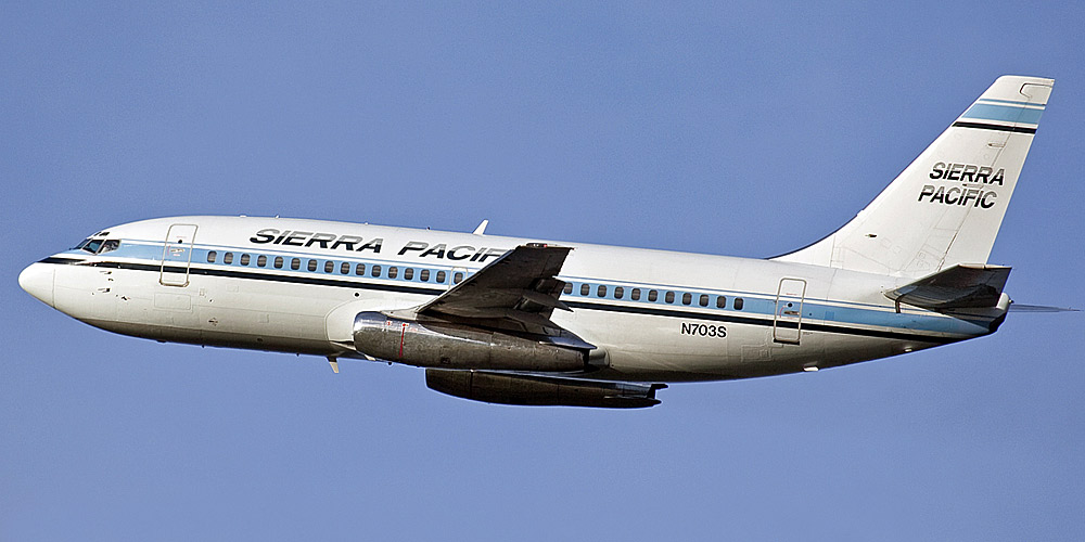  Boeing 737-200  Sierra Pacific Airlines