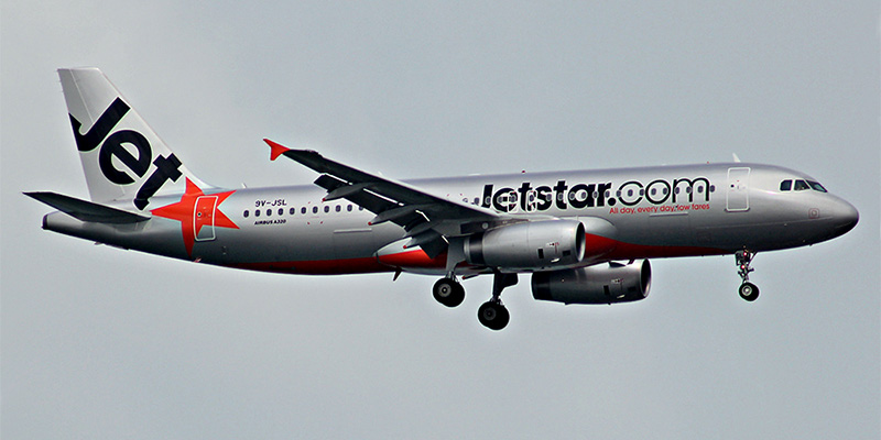Самолет Airbus A320 авиакомпании JetStar Asia