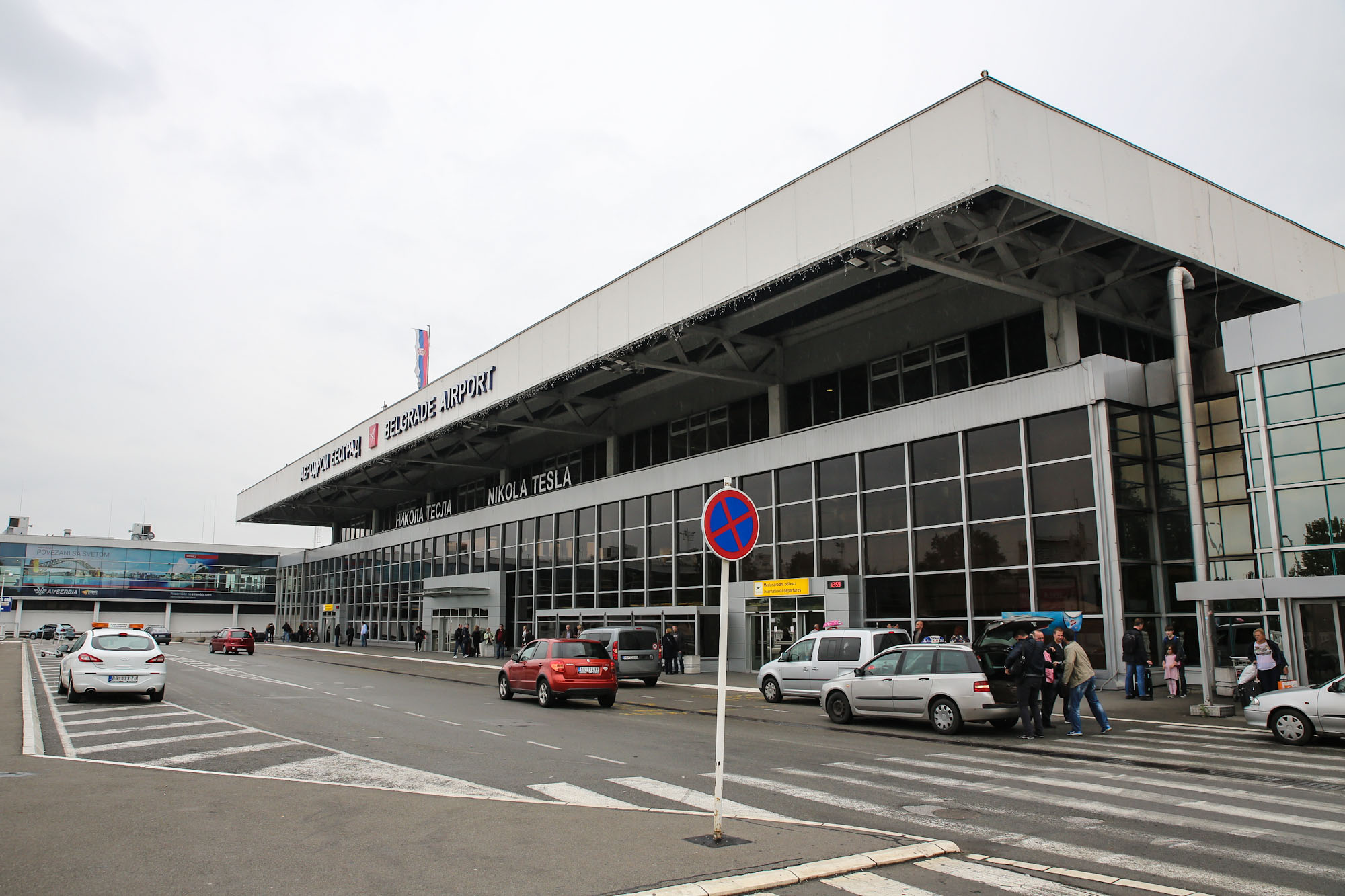 белград код иата аэропорта. Belgrade airport 1. белград код иата аэропорта фото. белград код иата аэропорта-Belgrade airport 1. картинка белград код иата аэропорта. картинка Belgrade airport 1. Международный аэропорт Белград им. Николы Теслы – самая крупная воздушная гавань на территории Сербии, являющаяся главными воротами страны. По итогам 2017 года, Международный аэропорт Белград им. Николы Теслы обслужил более 5 млн. 343 тыс. пассажиров.