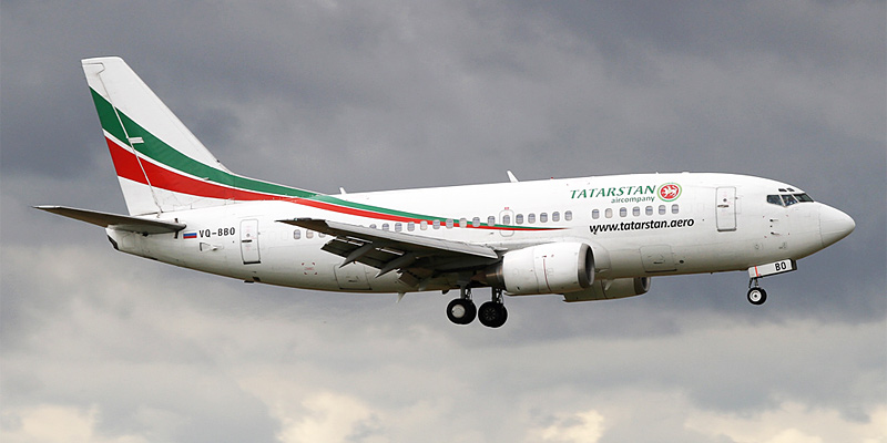 Самолет Боинг-737-500 авиакомпании Татарстан