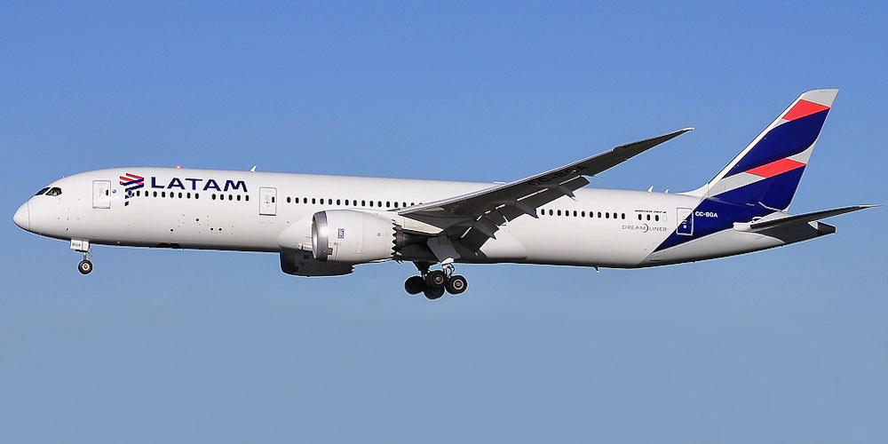 Самолет Боинг-787-9 авиакомпании LATAM