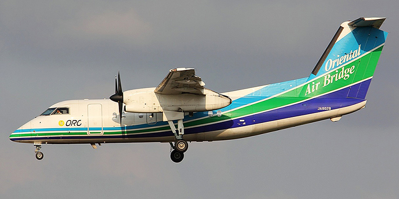 Bombardier Dash 8-200 авиакомпании Oriental Air Bridge