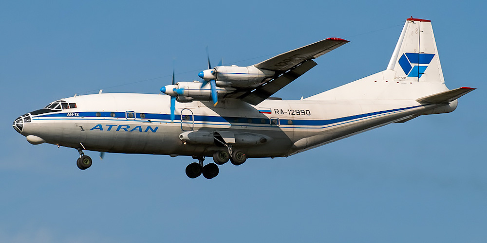 Антонов Ан-12- пассажирский самолет. Фото, характеристики, отзывы.
